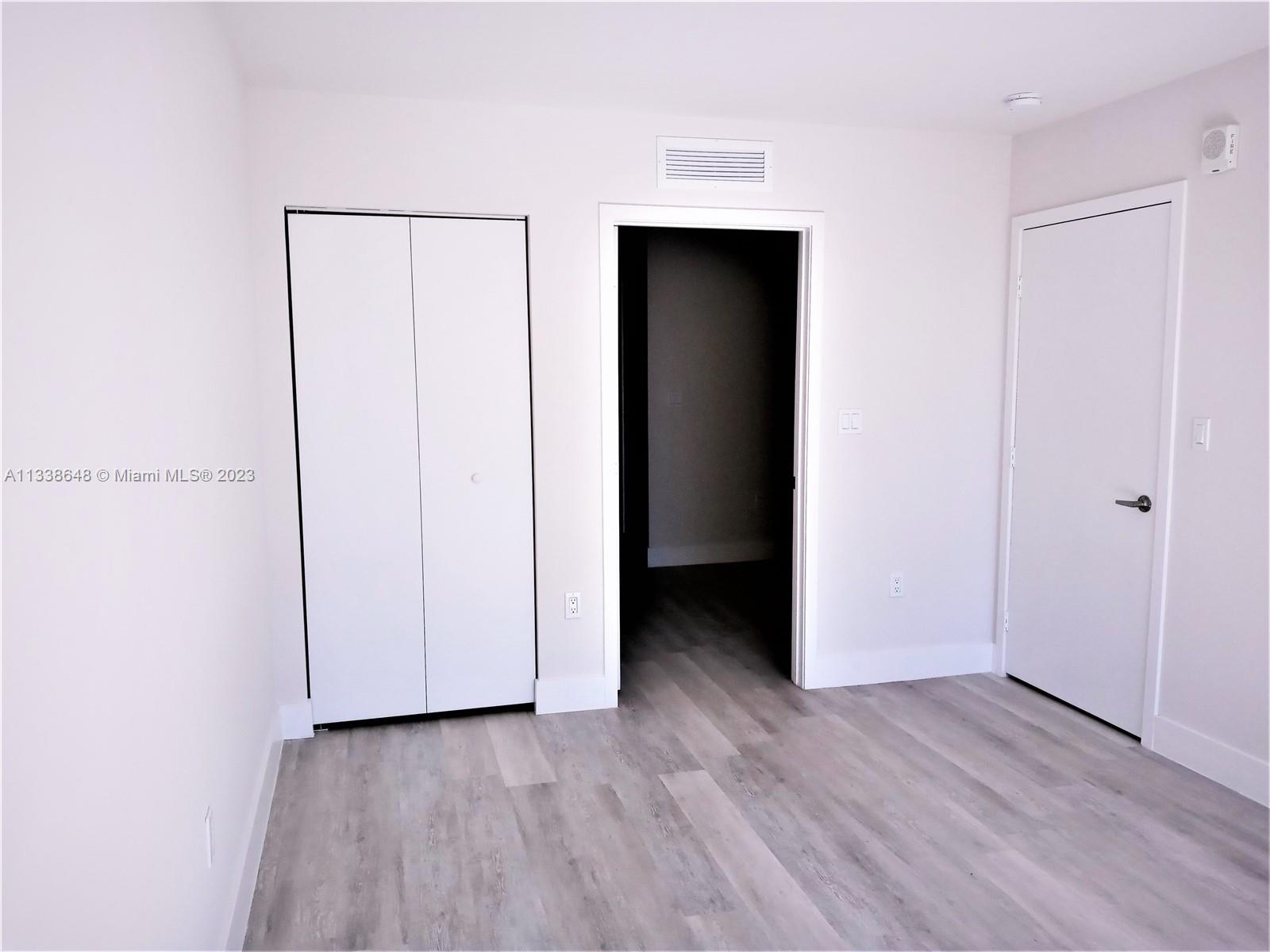 AVENTURA VILLAGE - Residential Lease