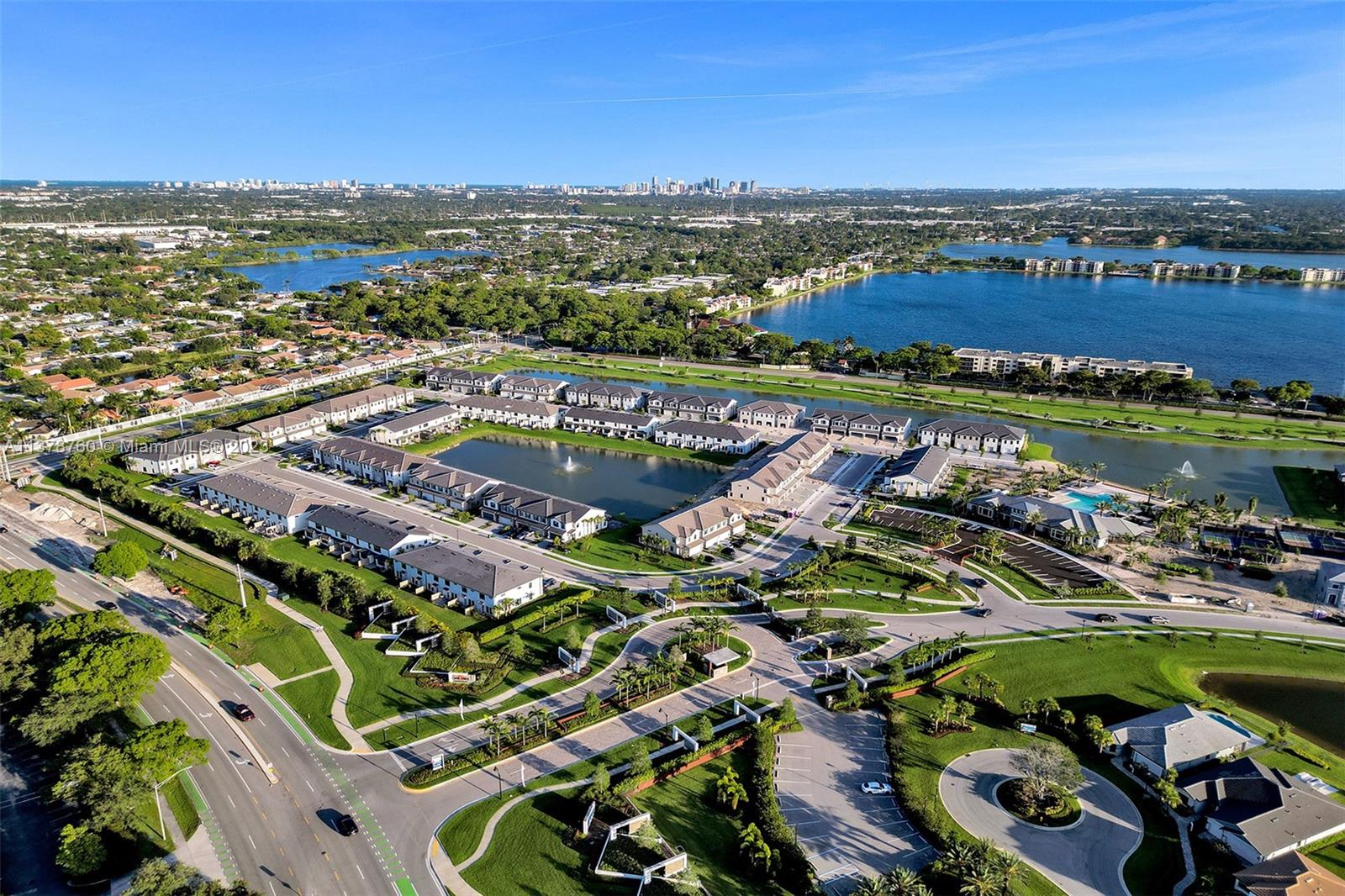 OAK TREE PROPERTY REDEVEL - Residential Lease