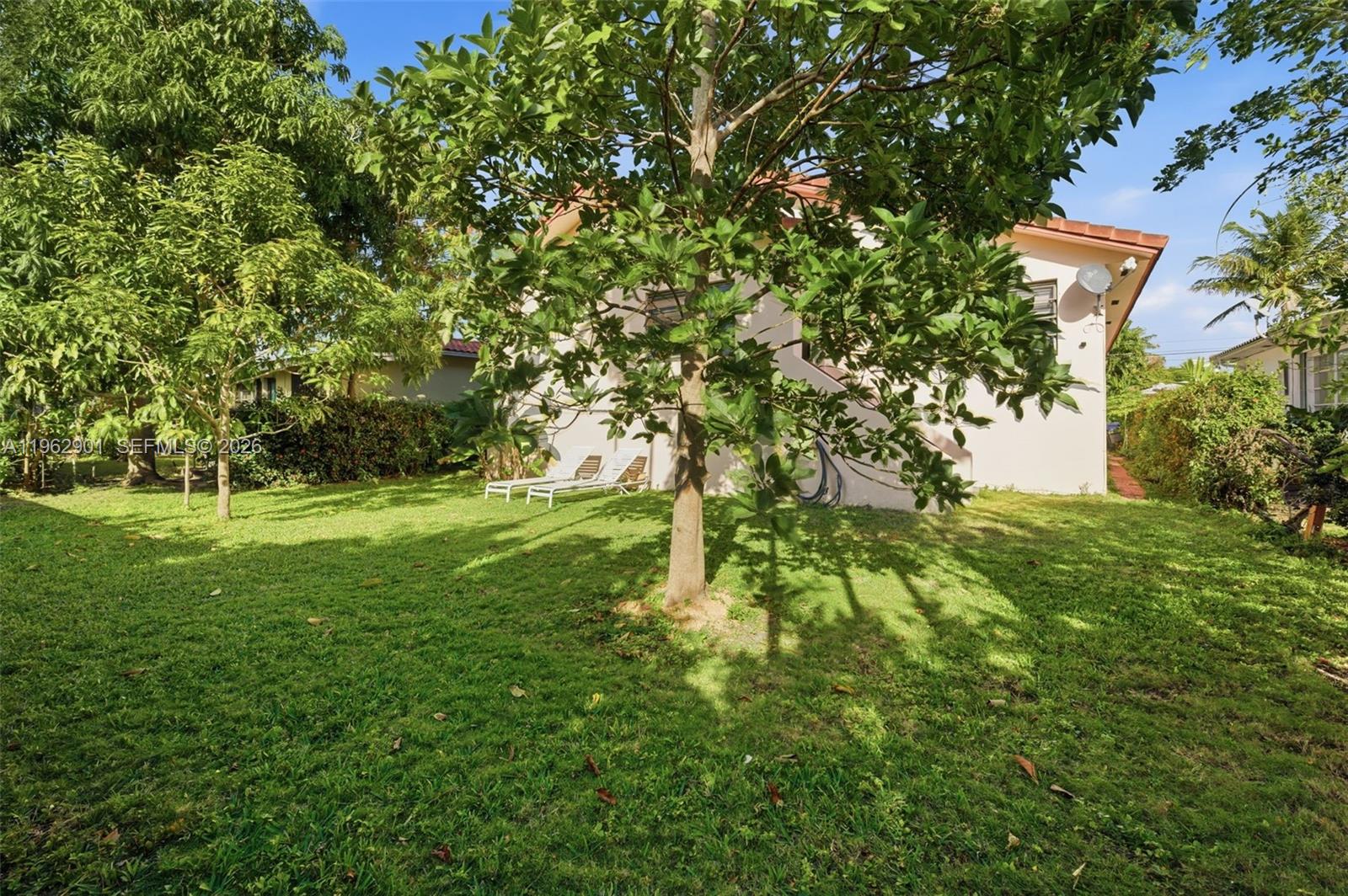 ALTOS DEL MAR NO 5 - Residential