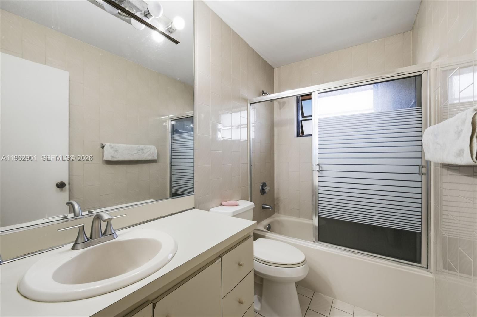 ALTOS DEL MAR NO 5 - Residential