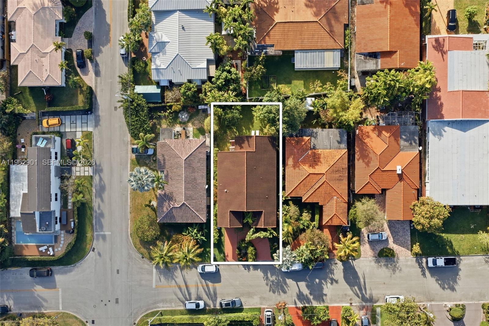 ALTOS DEL MAR NO 5 - Residential