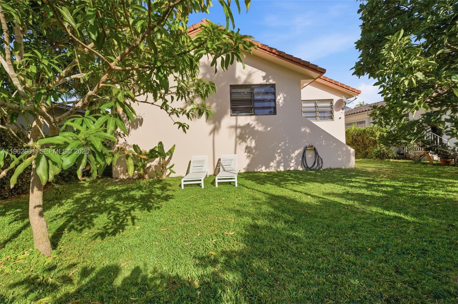 ALTOS DEL MAR NO 5 - Residential