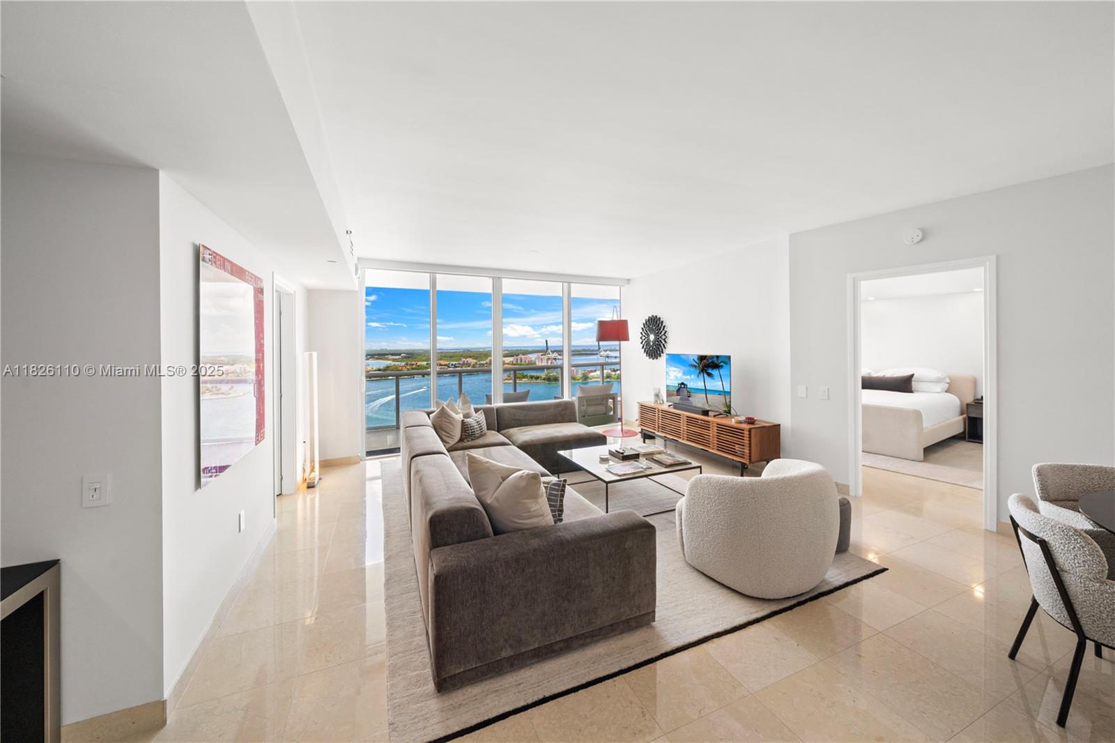 ICON CONDO - Residential