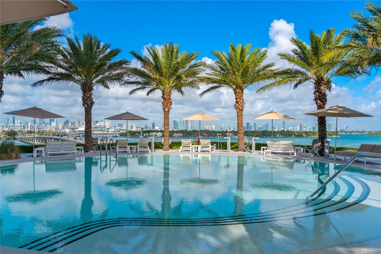 ICON CONDO - Residential