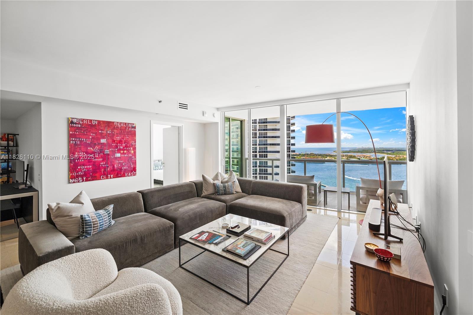 ICON CONDO - Residential