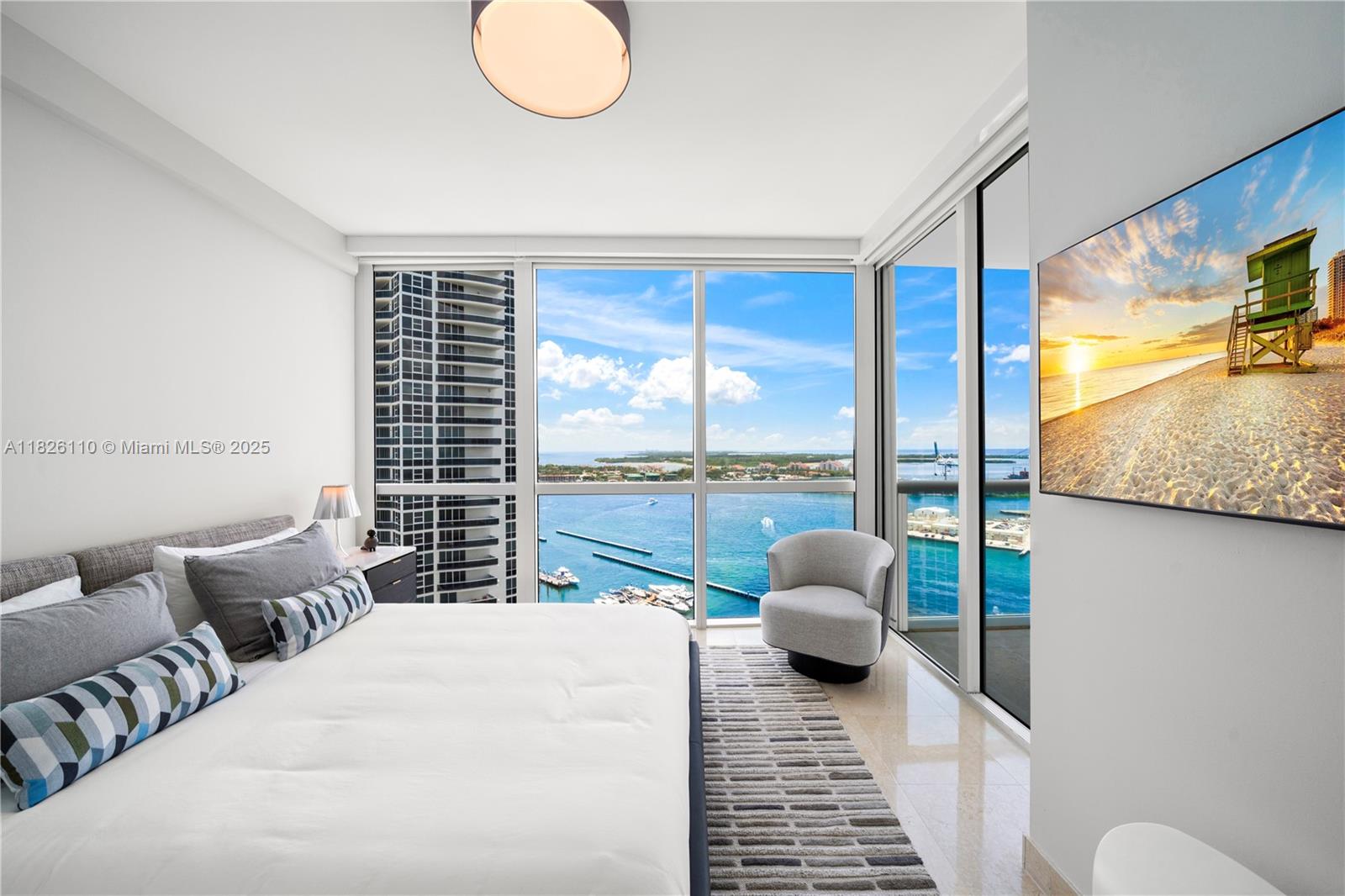 ICON CONDO - Residential