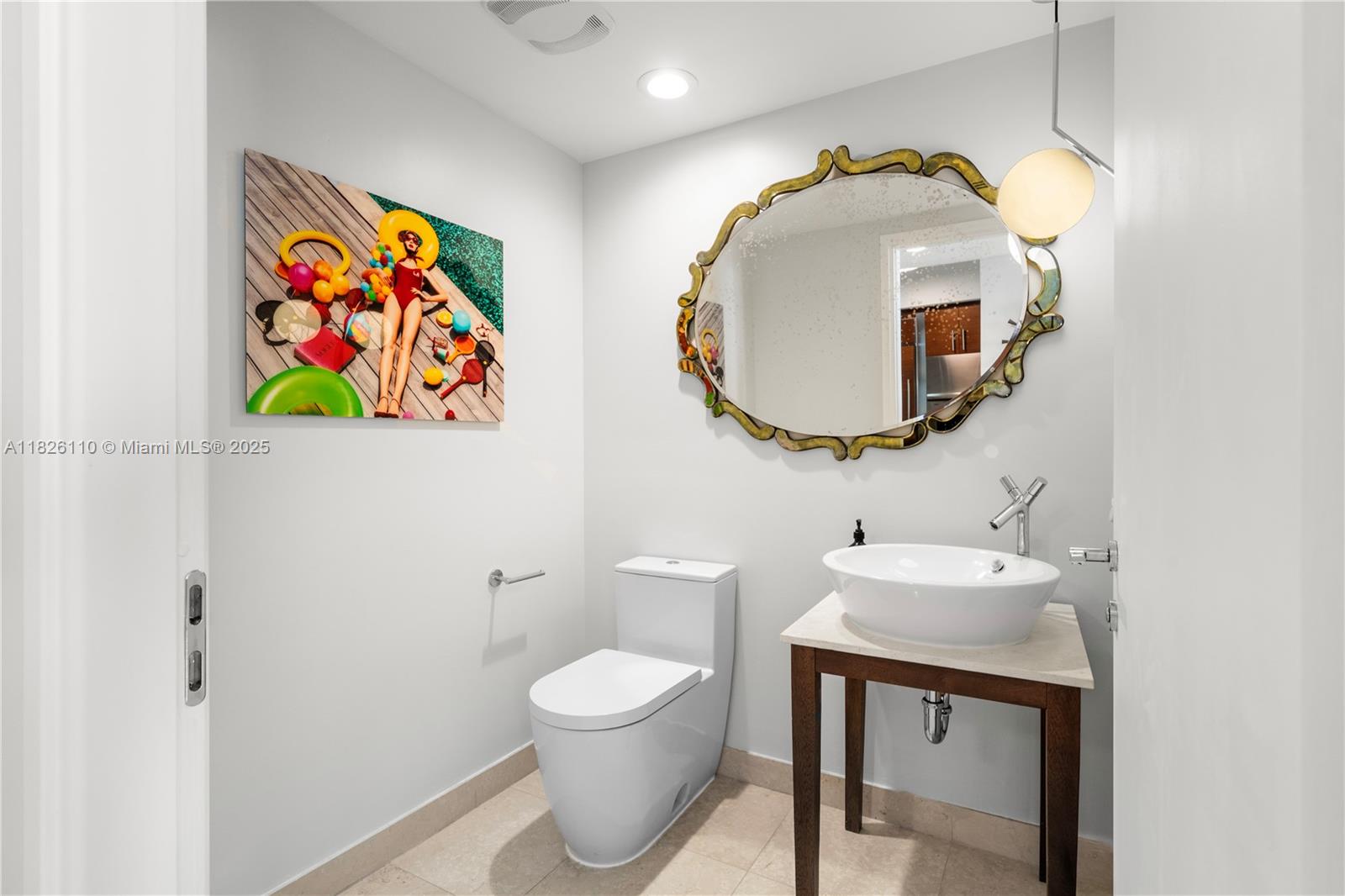 ICON CONDO - Residential