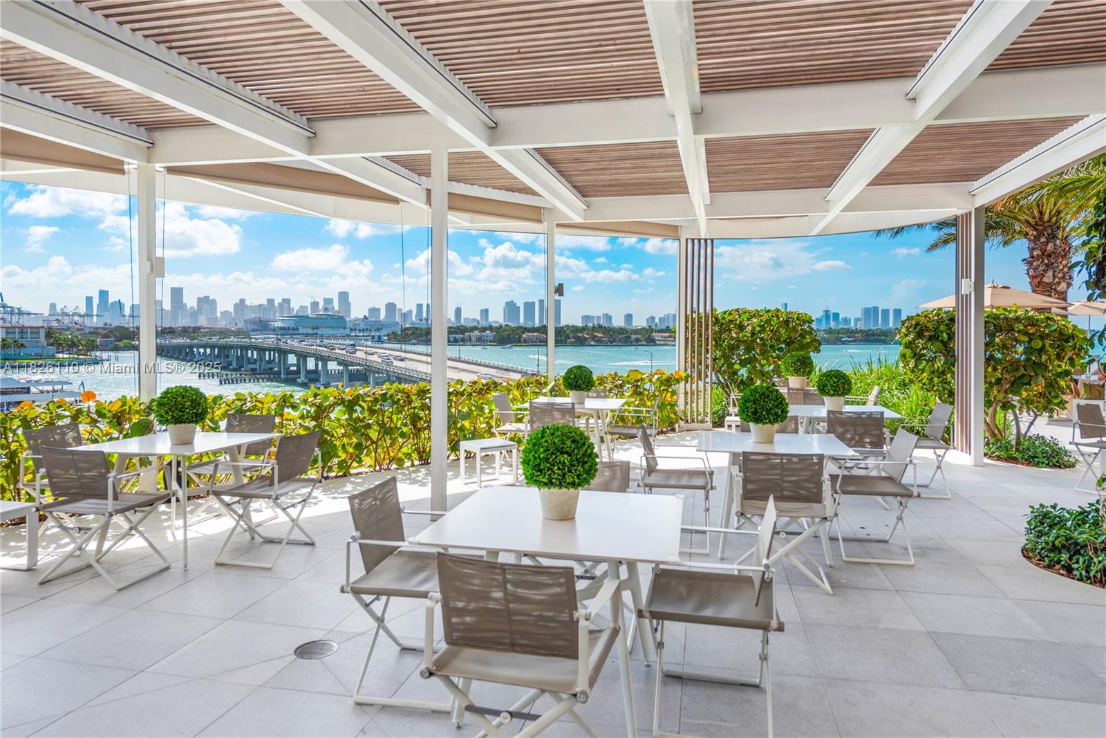 ICON CONDO - Residential