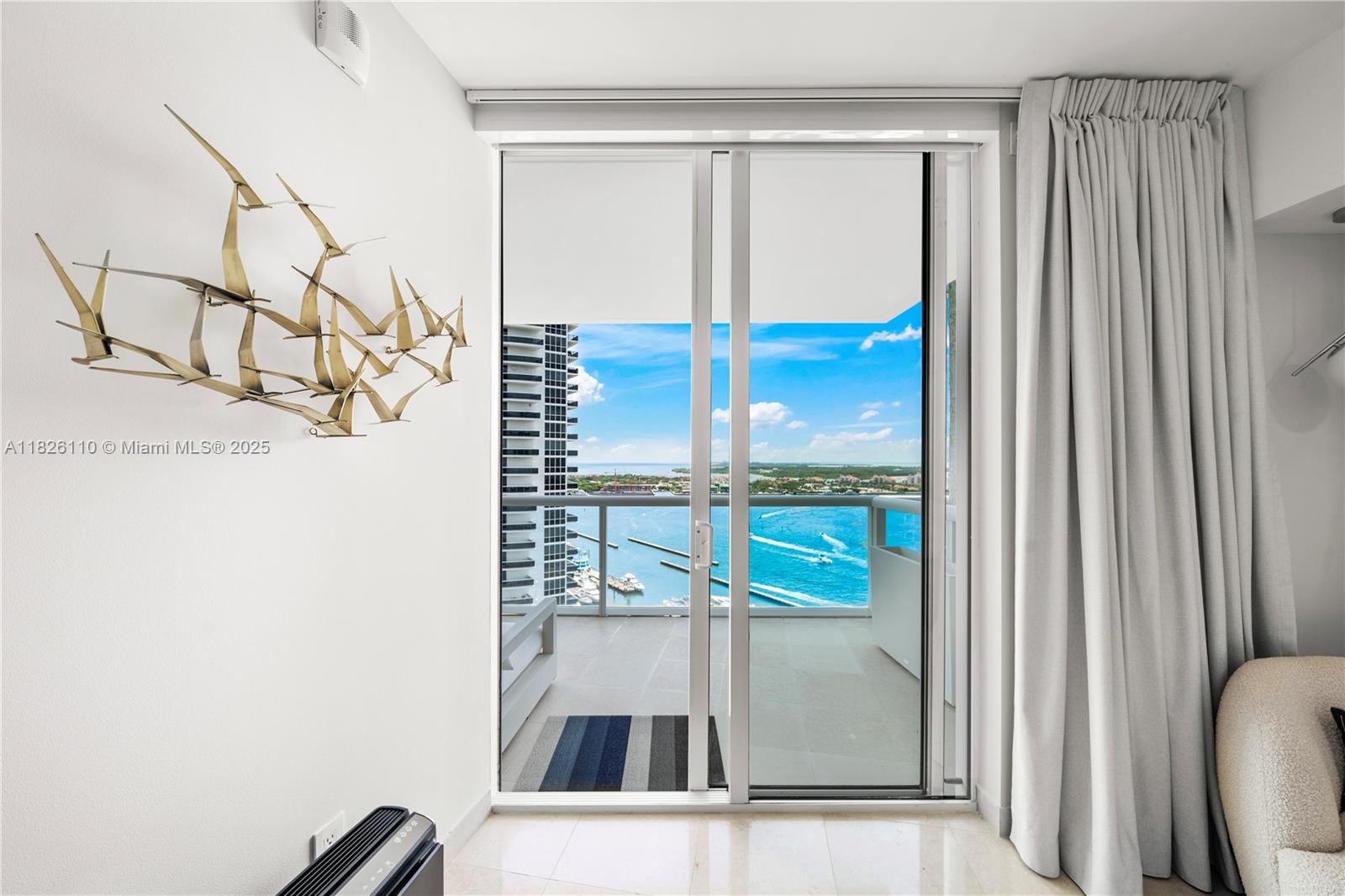 ICON CONDO - Residential