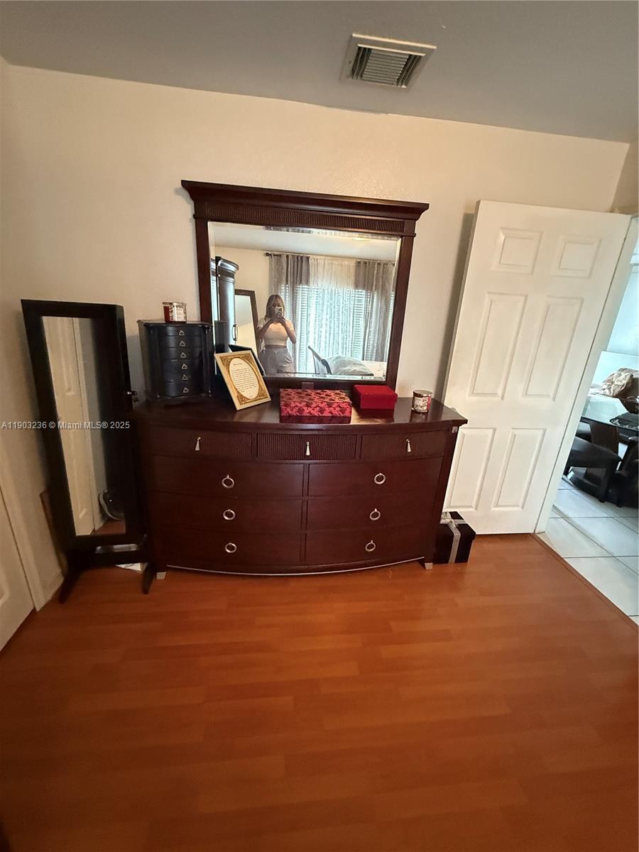 DORAL GRAND CONDO - Residential