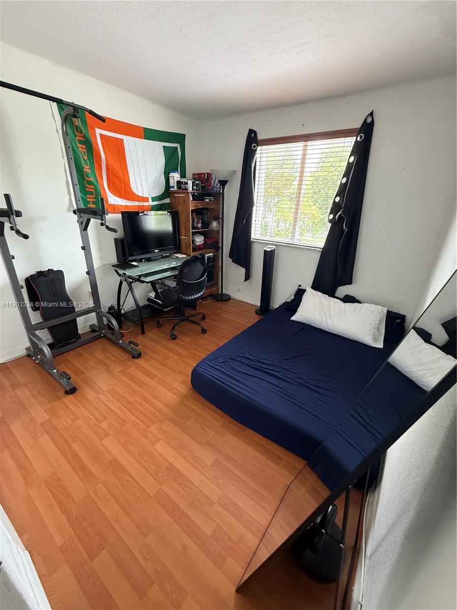 DORAL GRAND CONDO - Residential