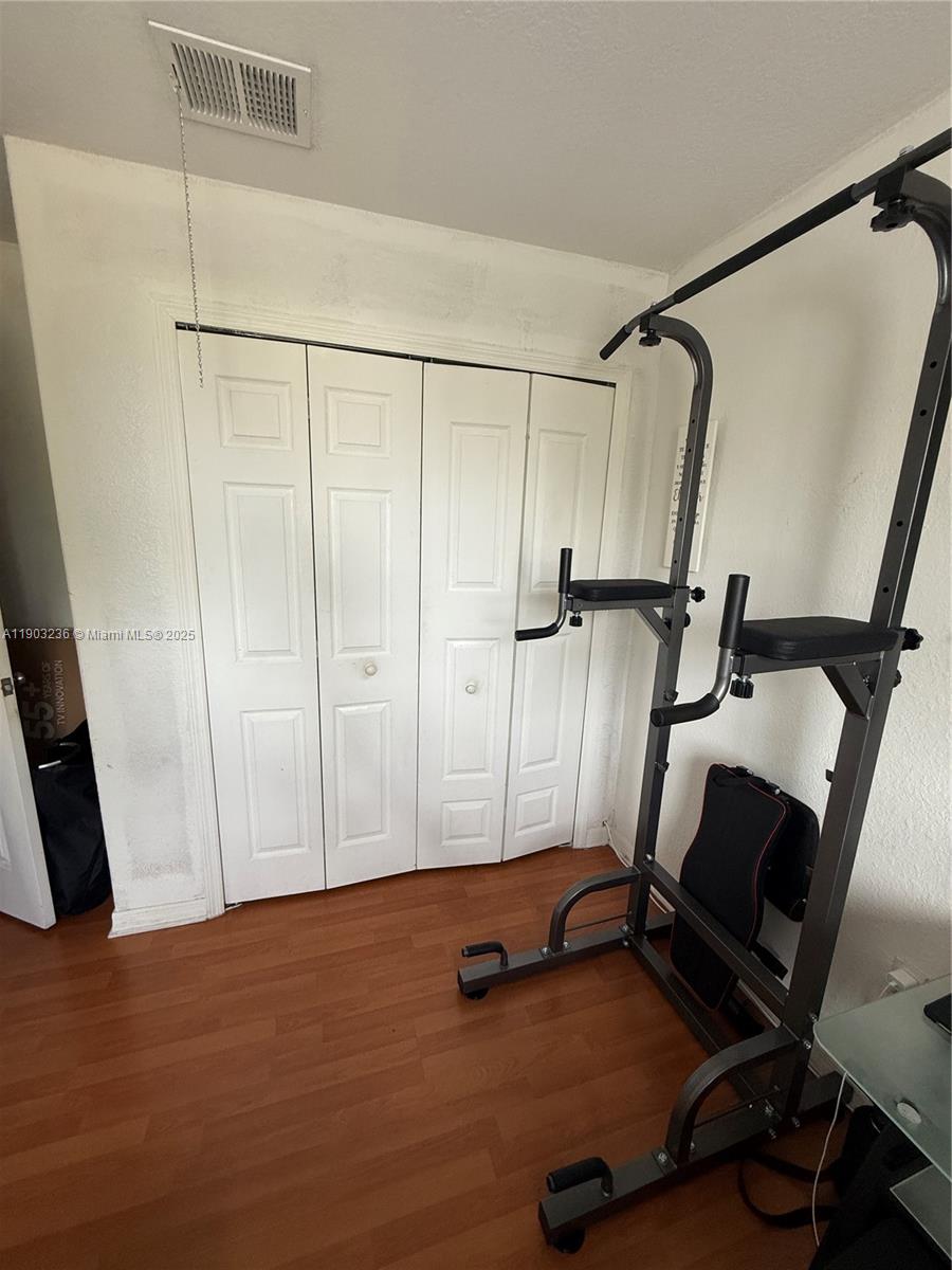 DORAL GRAND CONDO - Residential