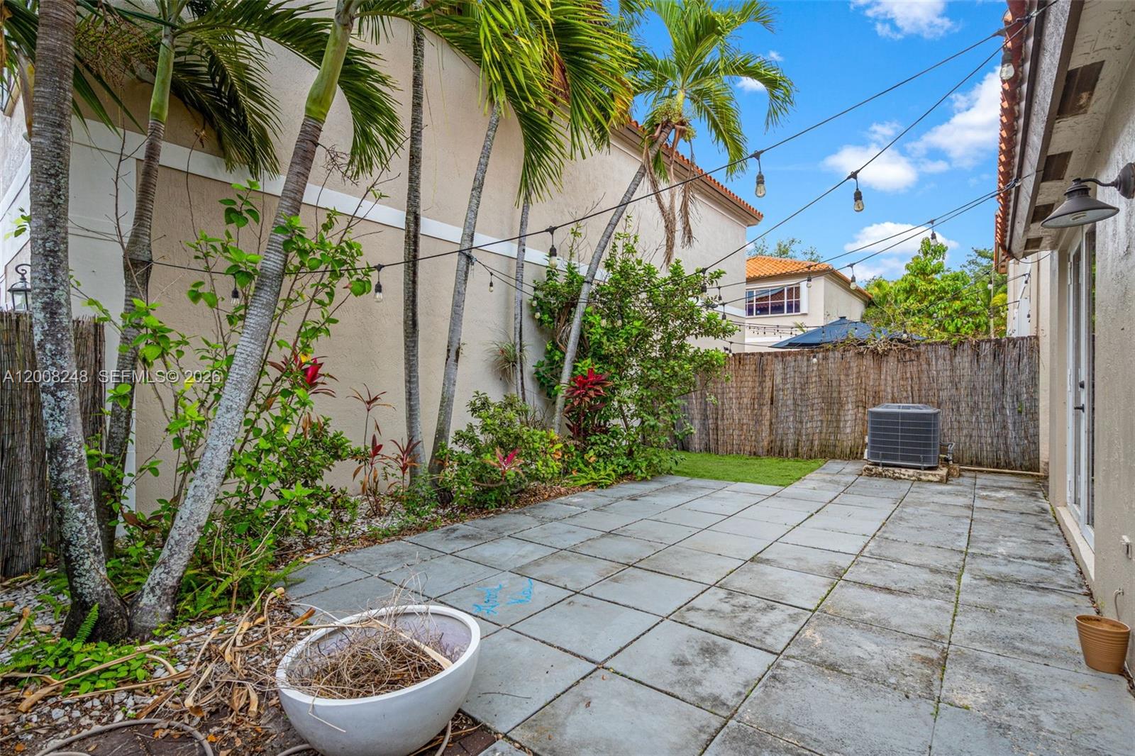 ANCHORAGE AT MIAMI LAKES - Residential