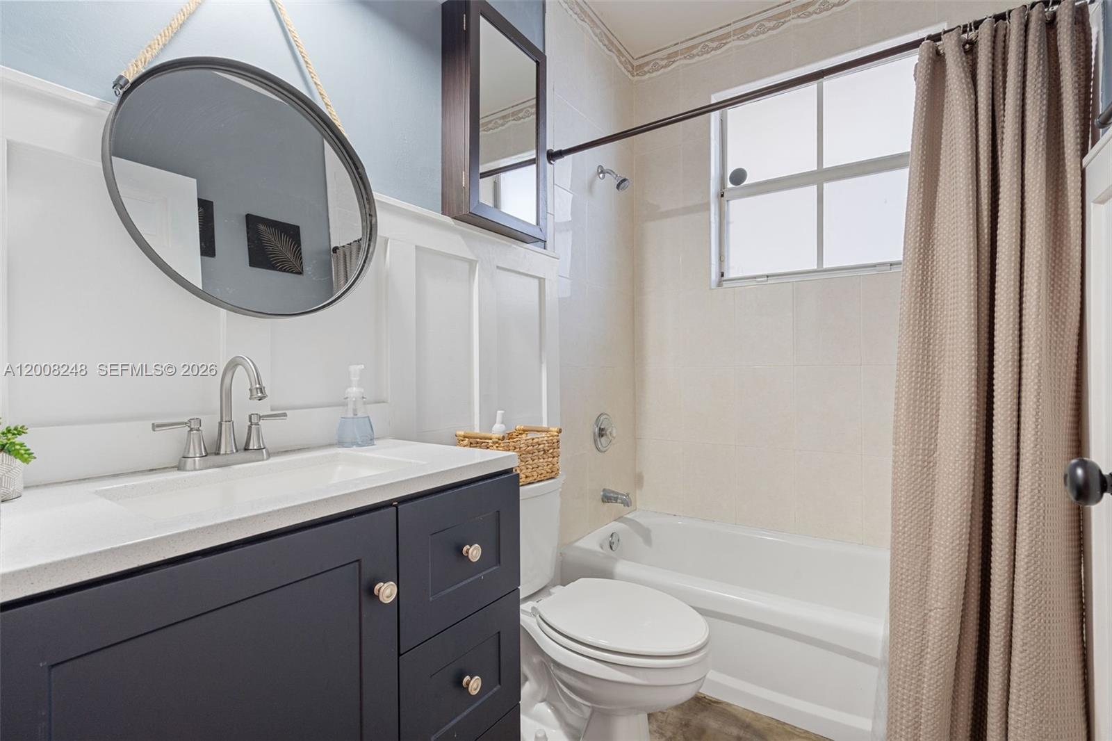 ANCHORAGE AT MIAMI LAKES - Residential