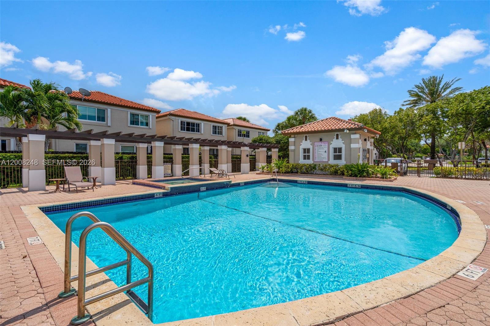 ANCHORAGE AT MIAMI LAKES - Residential