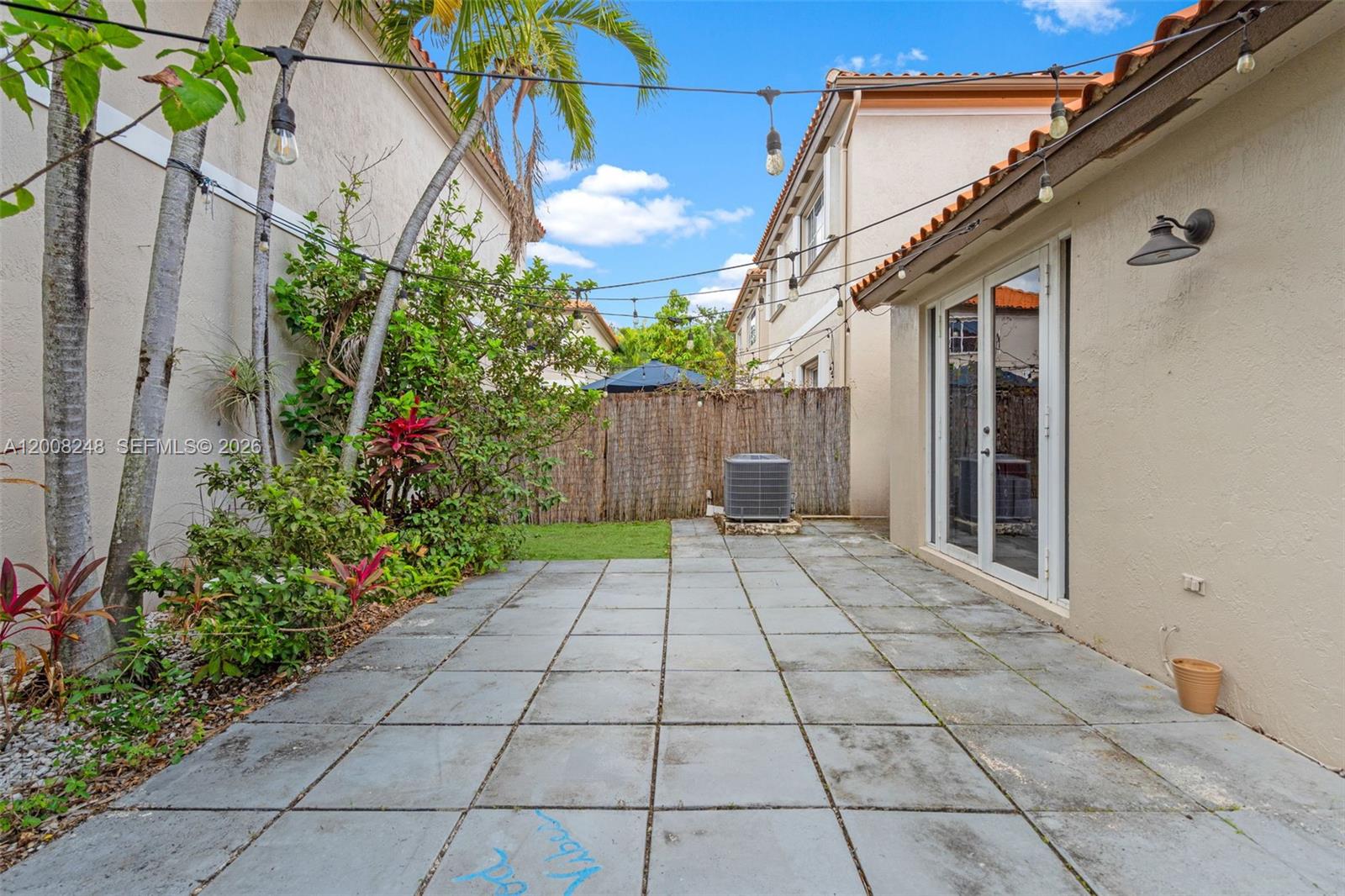 ANCHORAGE AT MIAMI LAKES - Residential