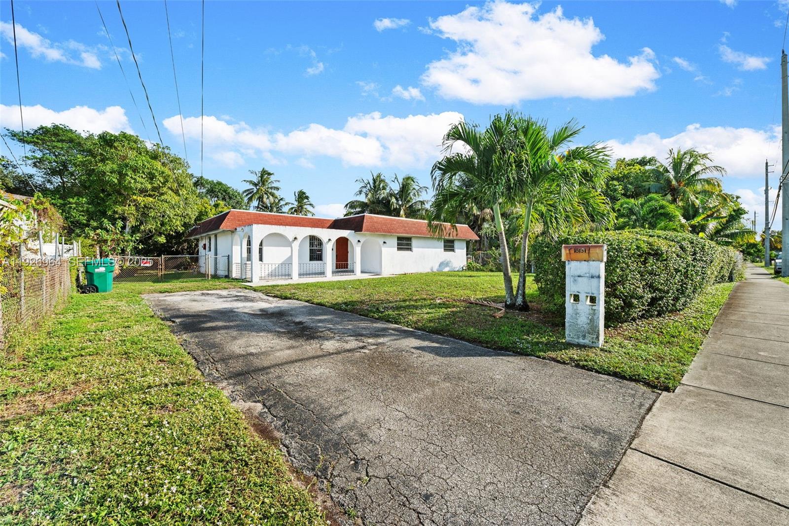 SUNNY ISLES INLAND - Residential