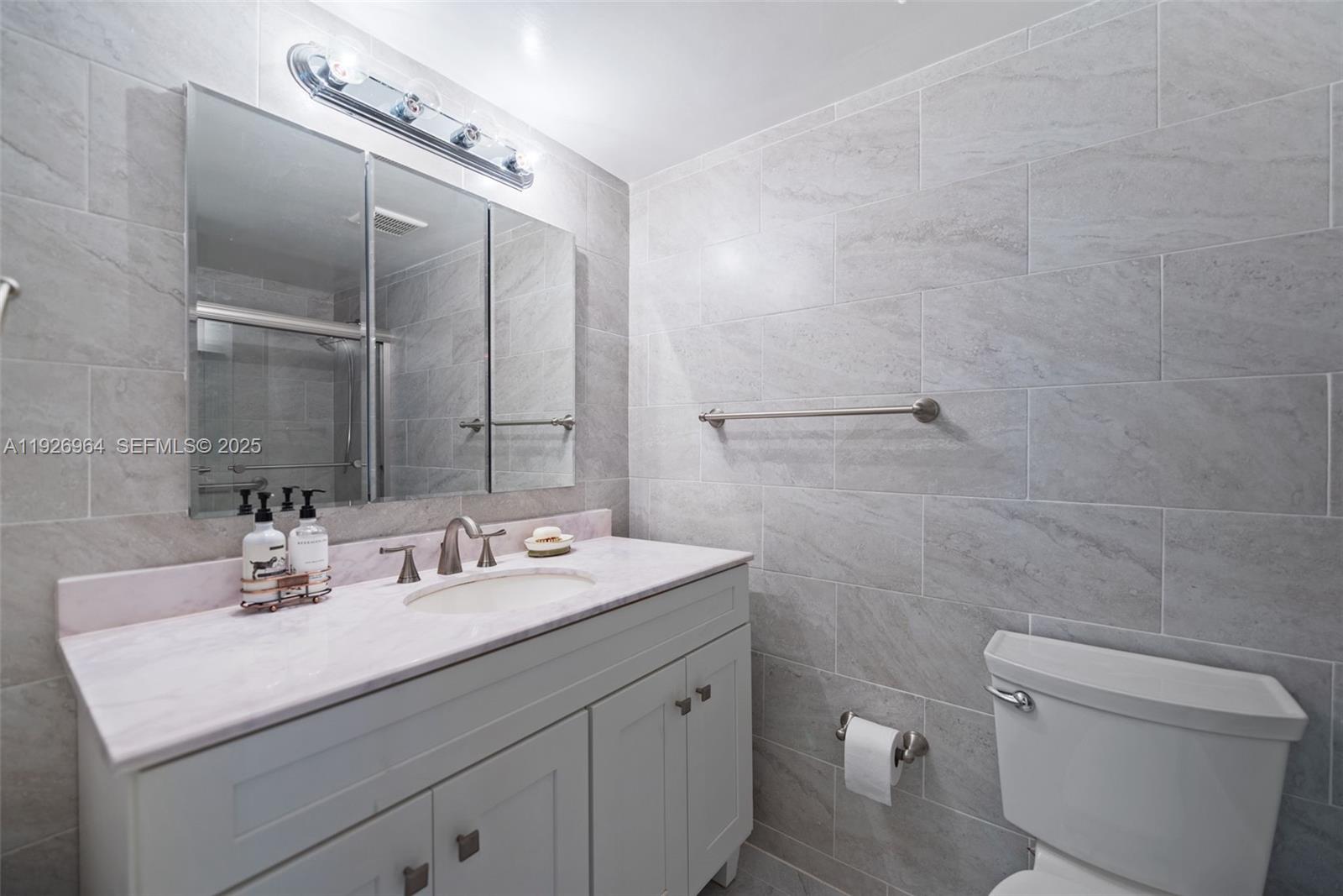 SUNNY ISLES INLAND - Residential