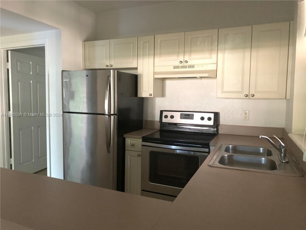 Rental Property at 6776 W Sample Rd 6776, Coral Springs, Broward County, Florida - Bedrooms: 1 
Bathrooms: 1  - $1,700 MO.