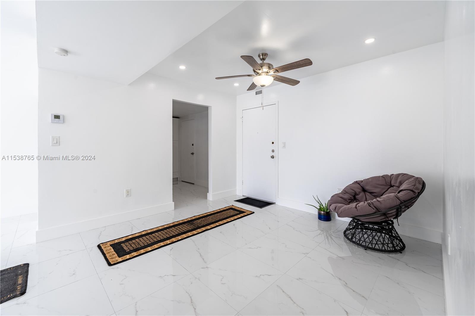 THREE HORIZONS EAST CONDO - Residential