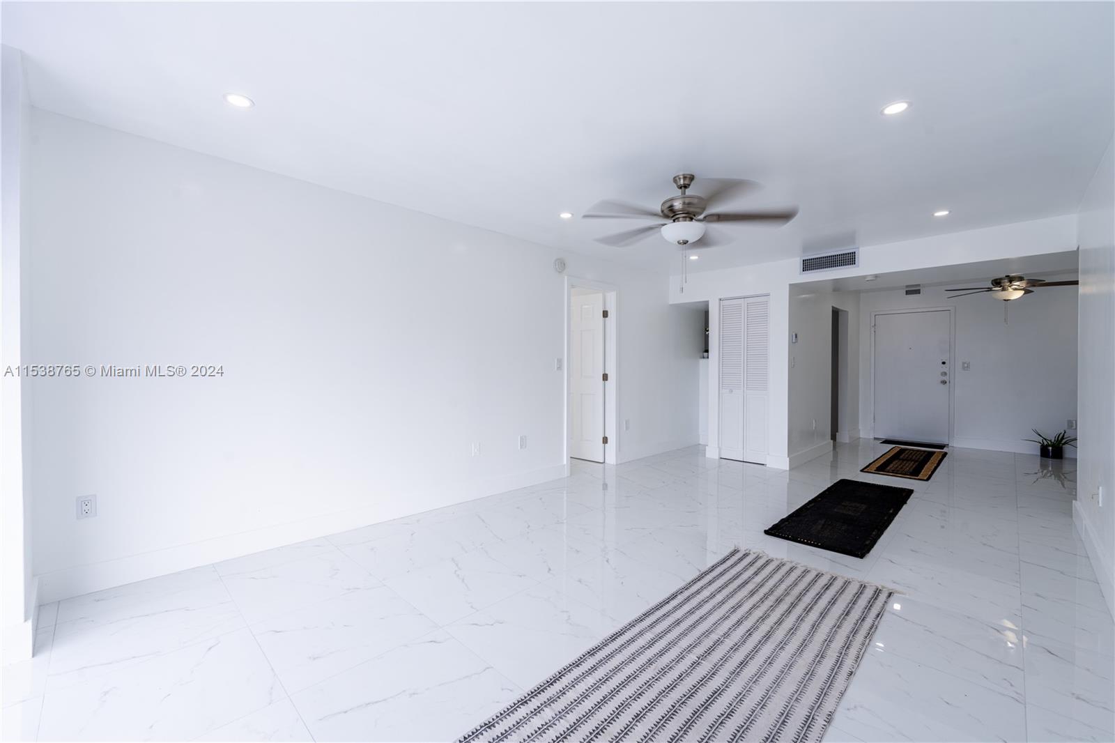 THREE HORIZONS EAST CONDO - Residential