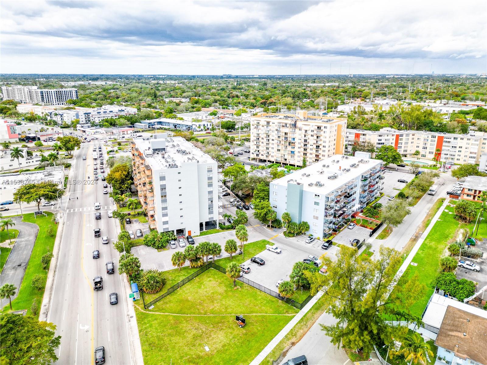 THREE HORIZONS EAST CONDO - Residential
