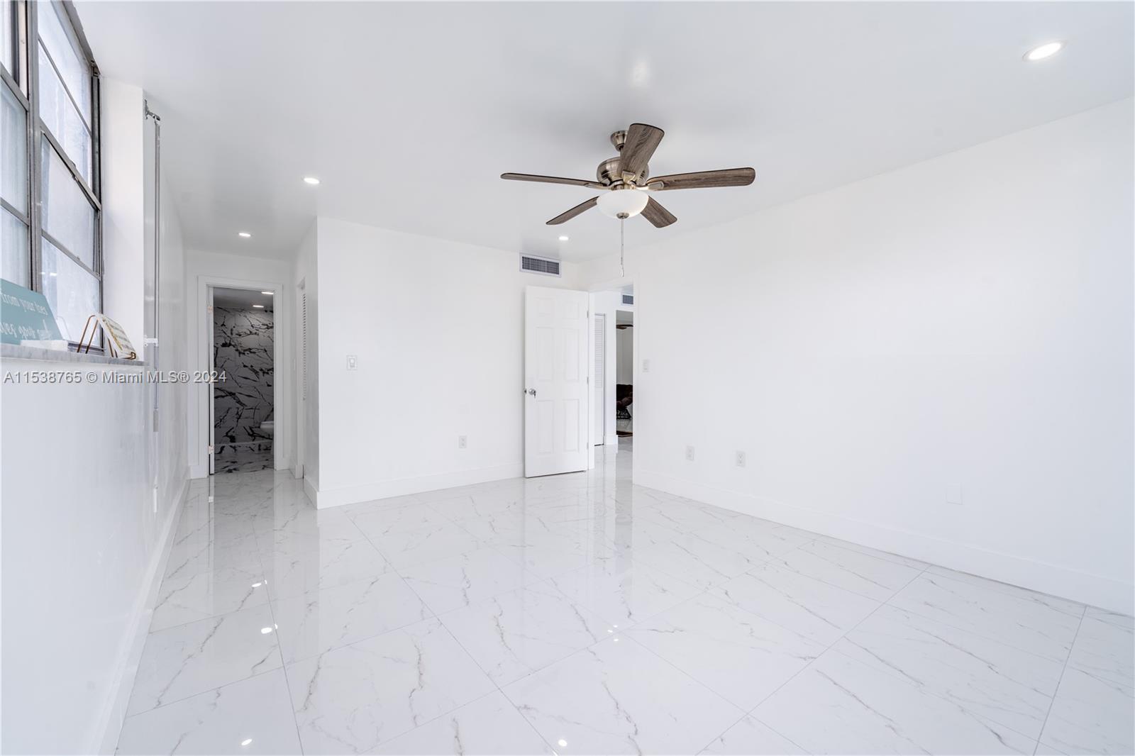 THREE HORIZONS EAST CONDO - Residential