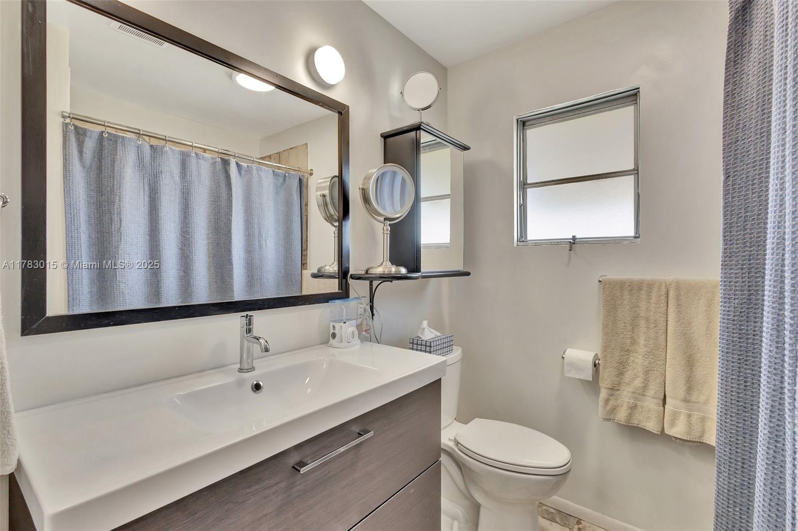 NORTHERN PINES MOBILE HOM - Residential