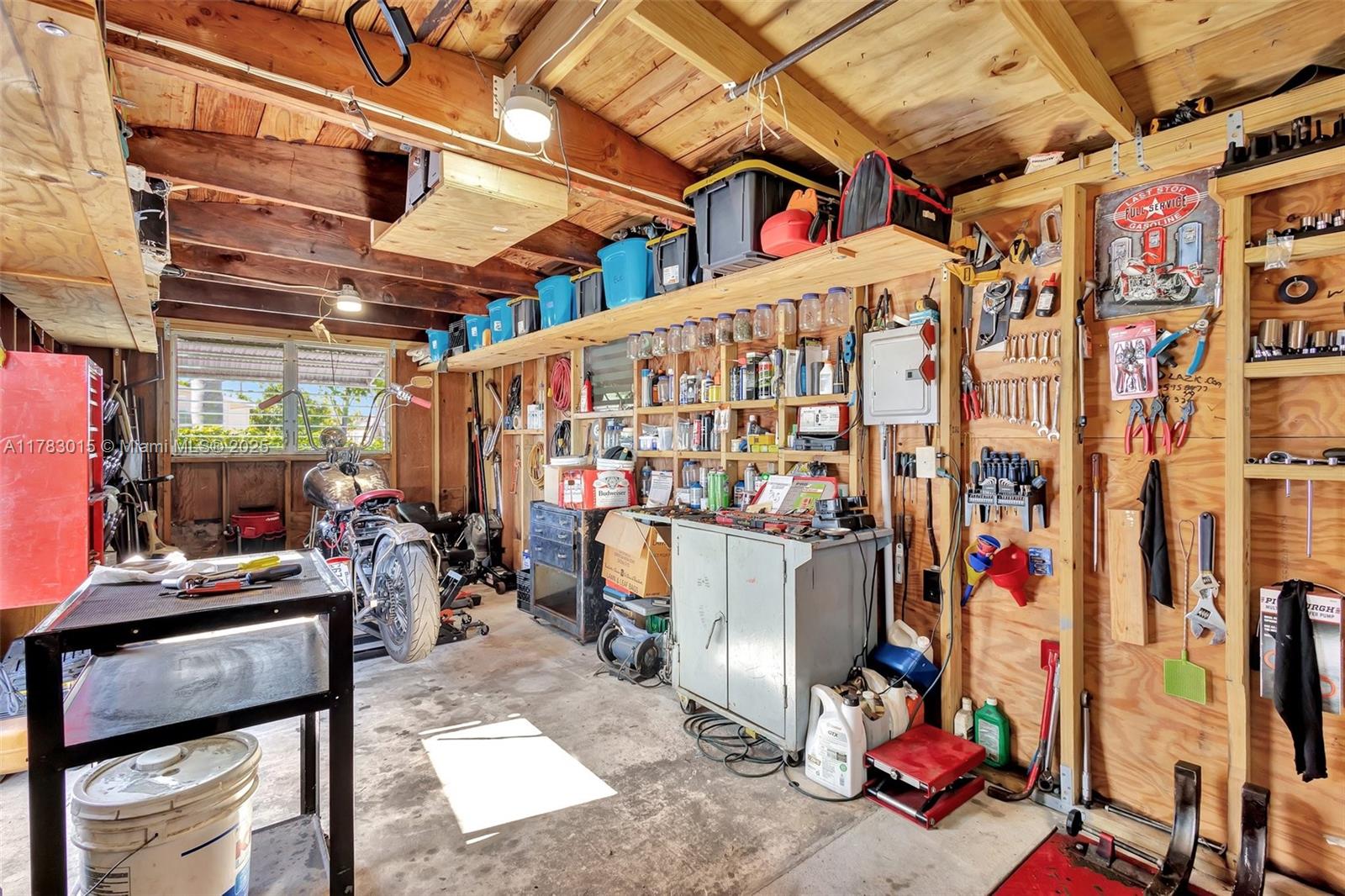 NORTHERN PINES MOBILE HOM - Residential