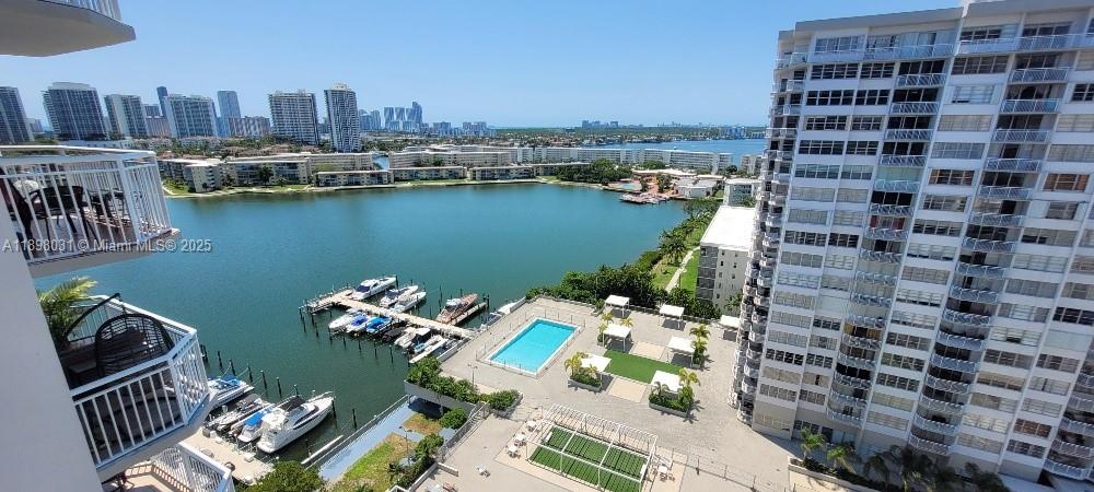 DEL PRADO MARINA - Residential