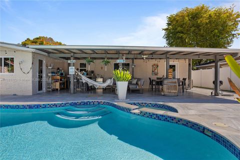 405 SW 73rd Ave North Lauderdale FL 33068