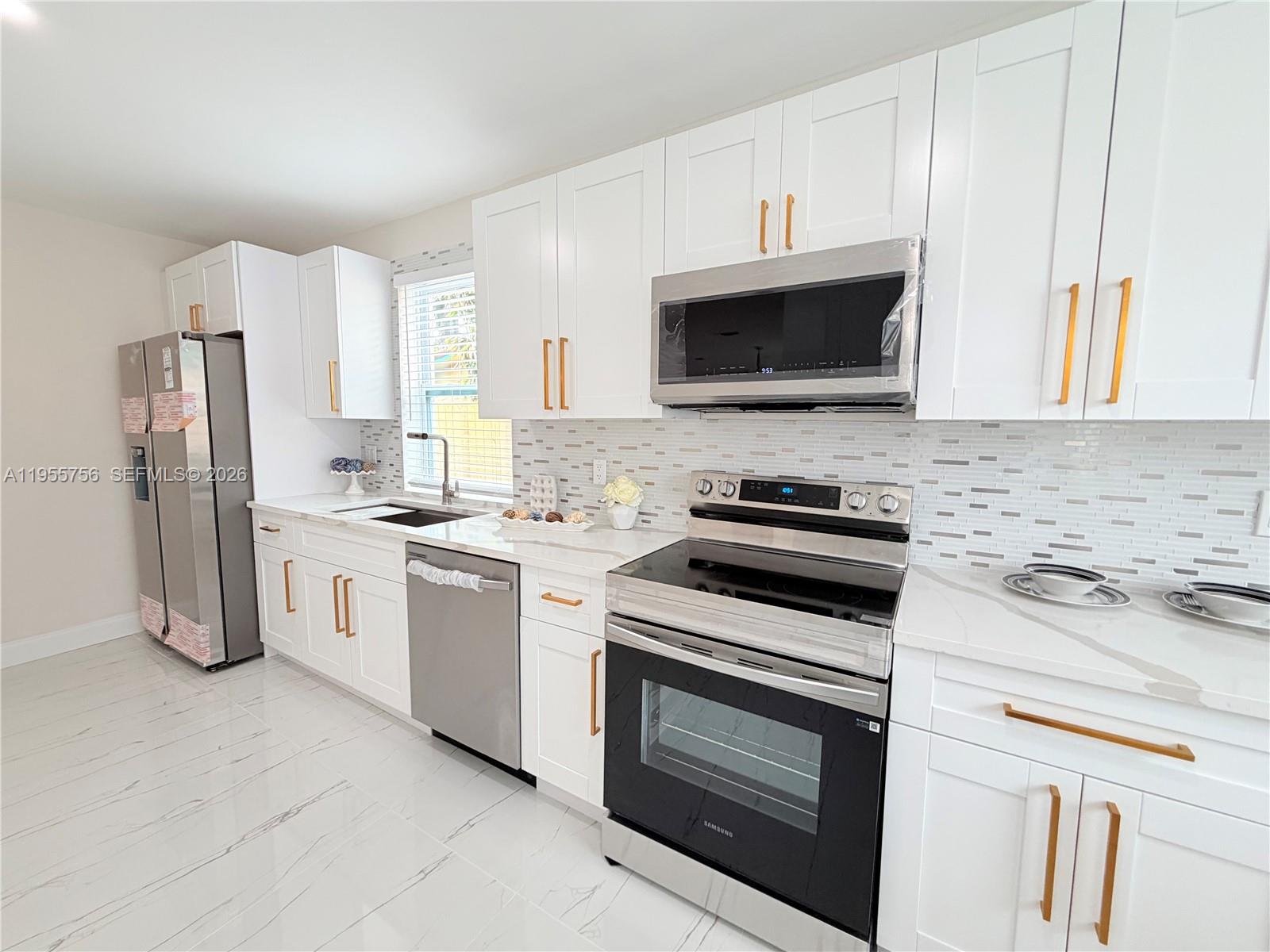 SHERIDAN HILLS SEC ONE - Residential