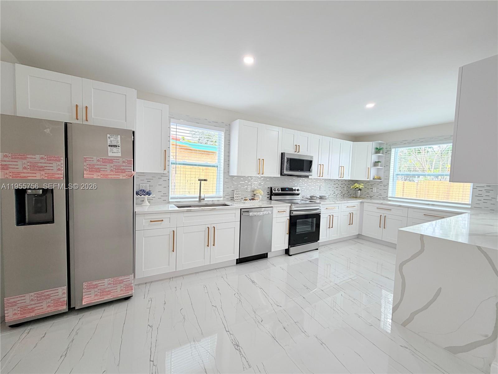 SHERIDAN HILLS SEC ONE - Residential