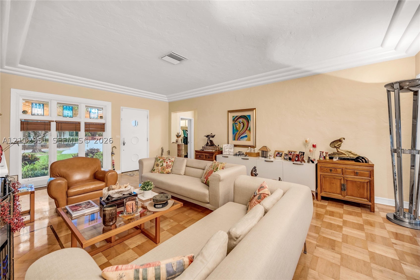 2200 Alhambra Cir