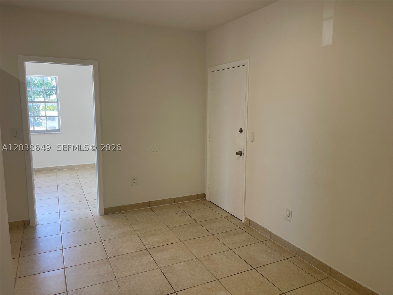 1043 NW 2nd St 14