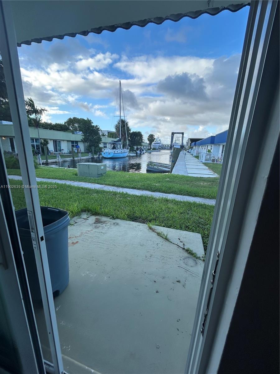 ROYAL PALM VISTA 2 ADD - Residential Lease