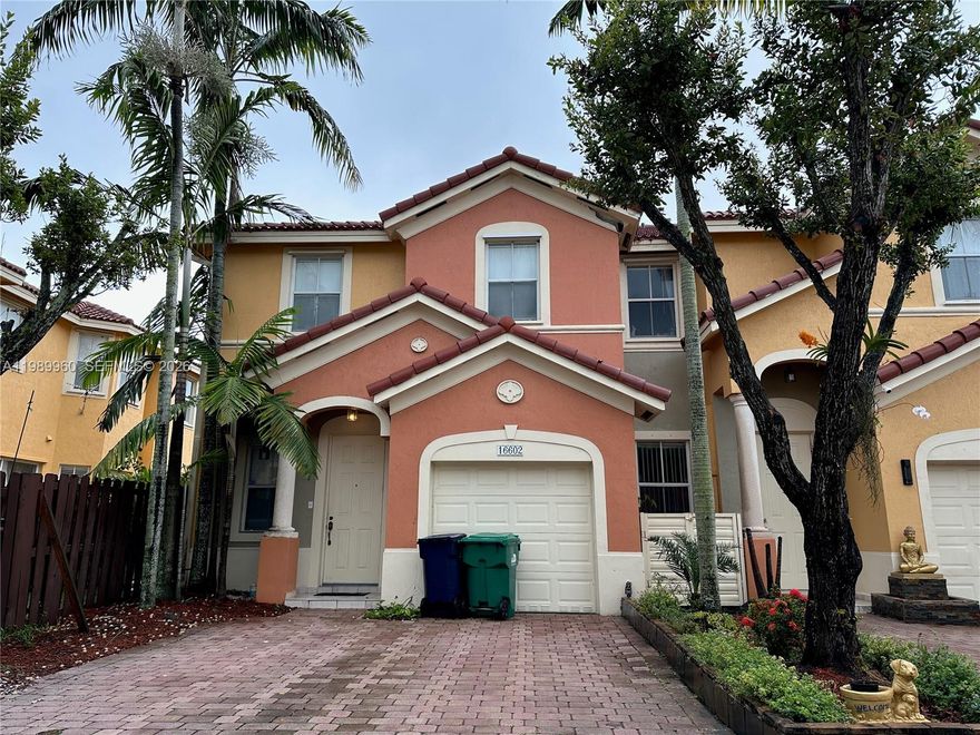 Excellent opportunity to own a bright and spacious townhouse in desirable West Kendall. This home features 3 bedrooms, 2.5 bathrooms, washer and dryer conveniently located on the second floor, a walk-in closet, and an oversized primary bathroom. Enjoy the convenience of a 1-car garage plus a 2-car driveway. Located in a quiet and highly sought-after neighborhood in Kendall, with easy access to Krome Ave and Kendall Dr.