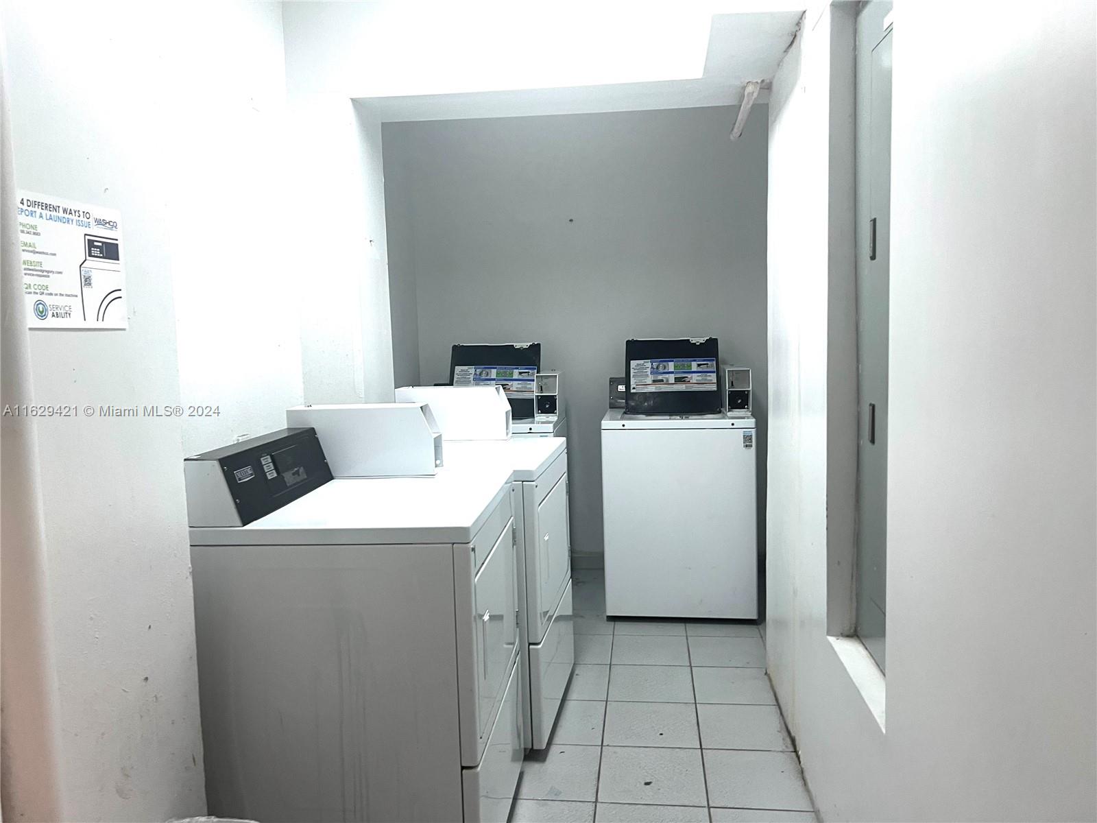 THE CASABLANCA CONDO - Residential