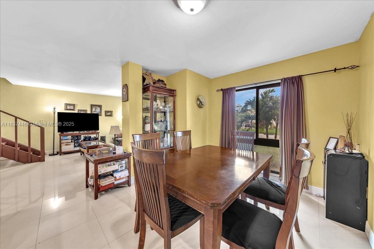 LAKES OF ACADIA UNIT 4 TH - Residential