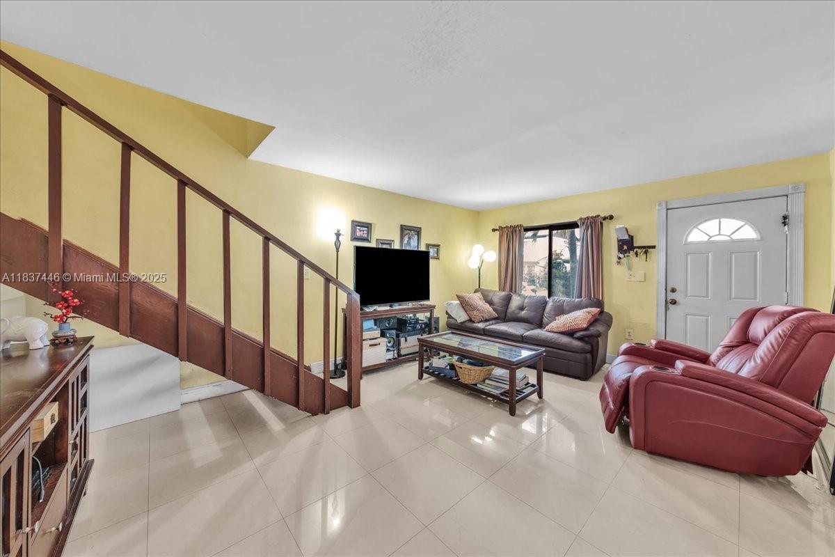 5287 NW 193rd Ln, Miami Gardens, FL, 33055/$540,000 4 5287 NW 193rd Ln