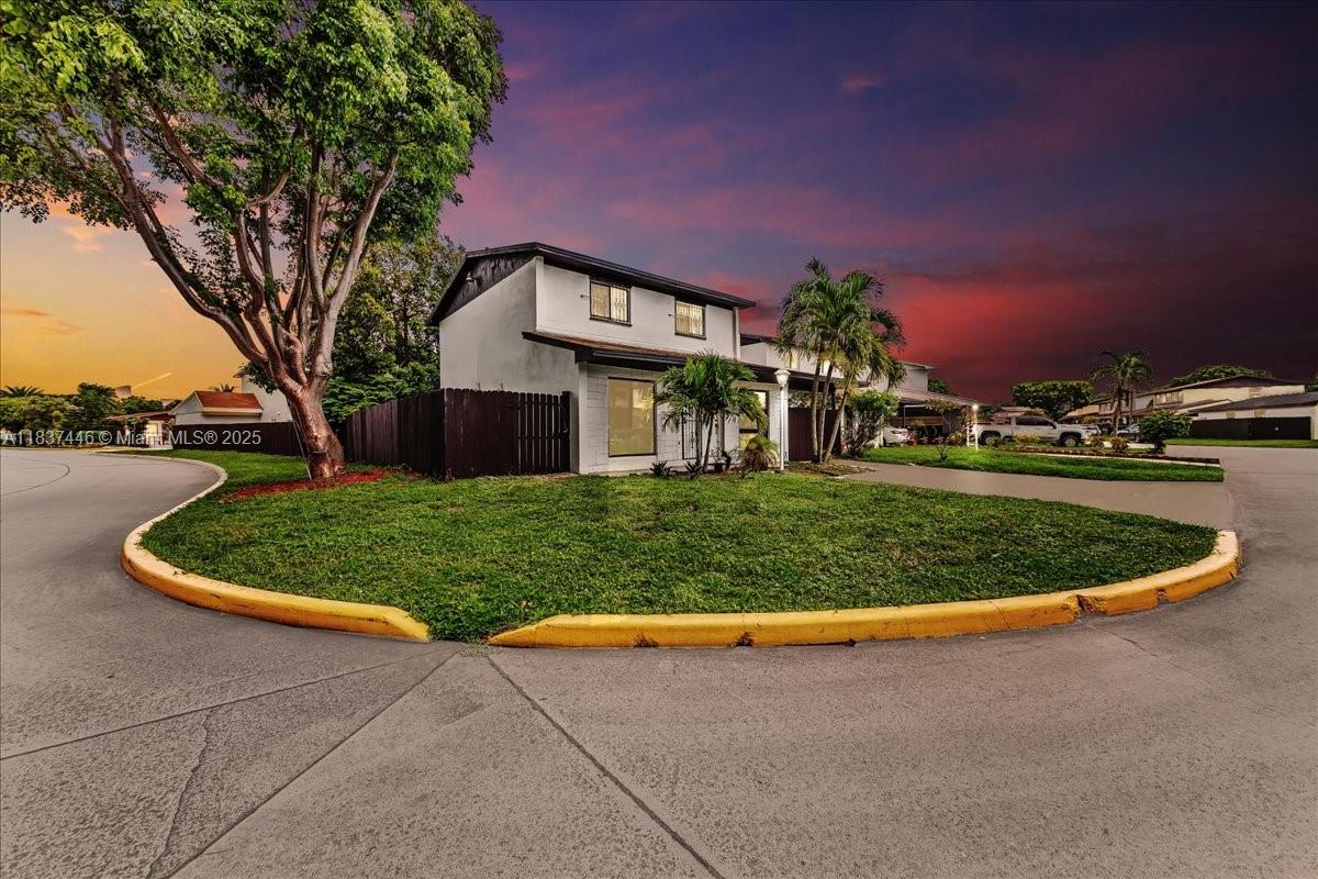 5287 NW 193rd Ln, Miami Gardens, FL, 33055/$540,000 1 5287 NW 193rd Ln