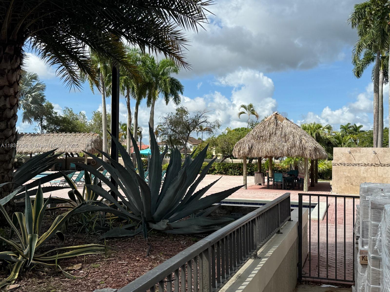 LAKES OF THE MEADOW-MEADO - Residential