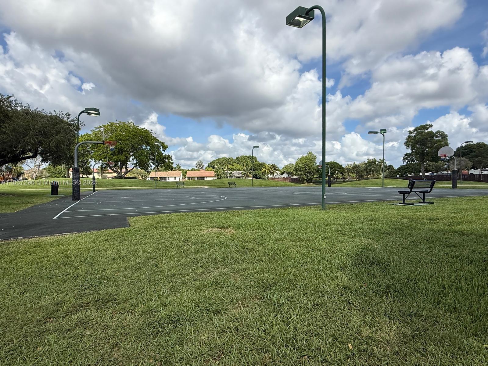 LAKES OF THE MEADOW-MEADO - Residential