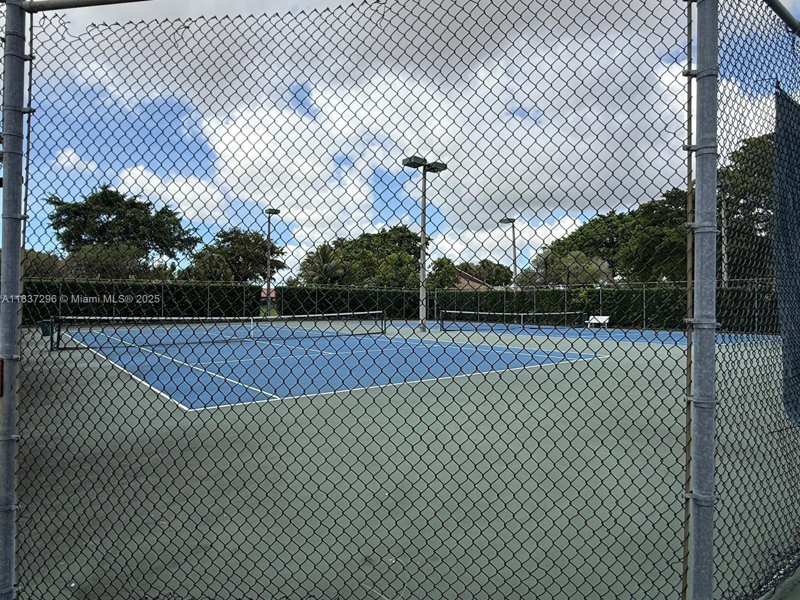 LAKES OF THE MEADOW-MEADO - Residential