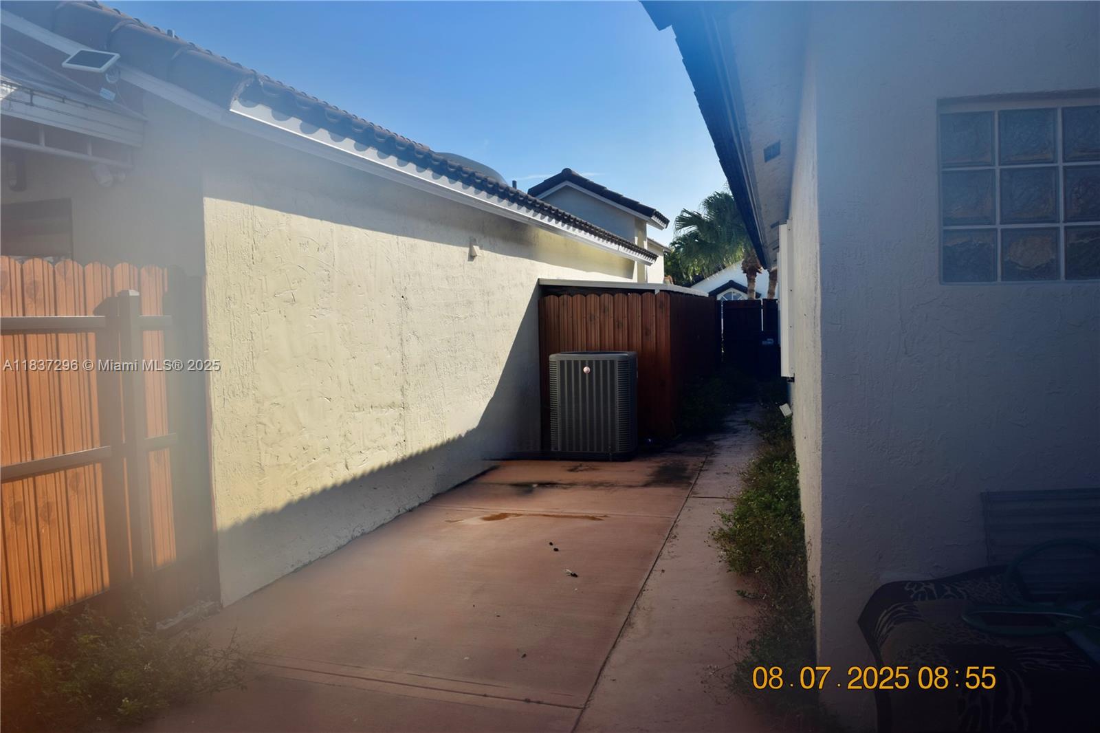 LAKES OF THE MEADOW-MEADO - Residential