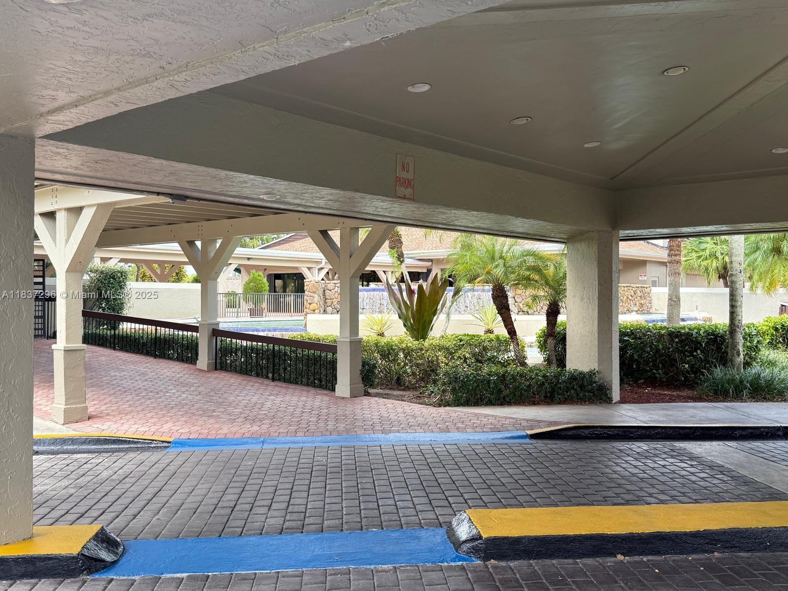 LAKES OF THE MEADOW-MEADO - Residential