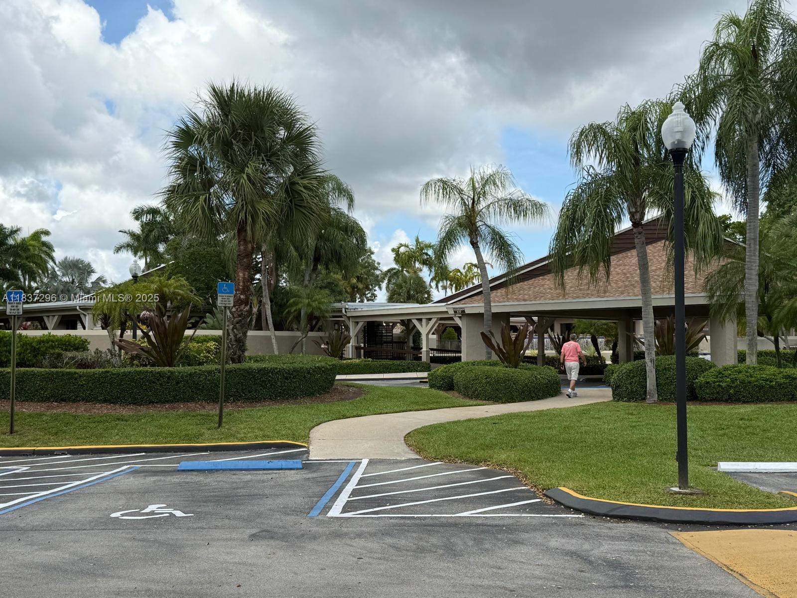 LAKES OF THE MEADOW-MEADO - Residential