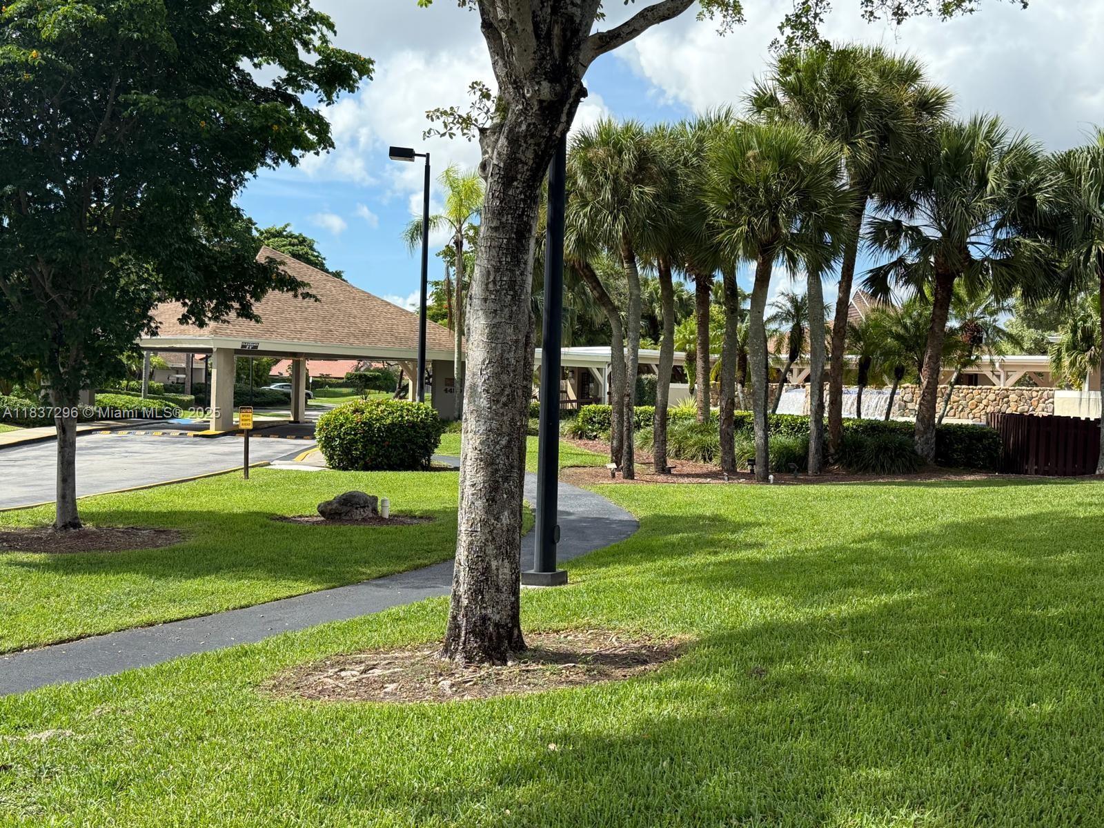 LAKES OF THE MEADOW-MEADO - Residential