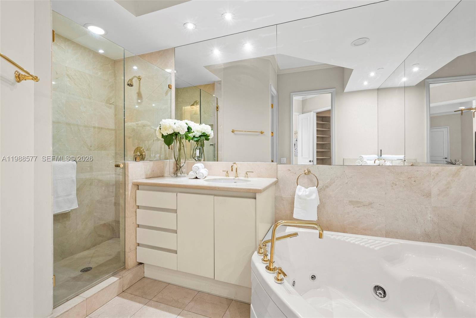 THE GABLES CONDO - Residential