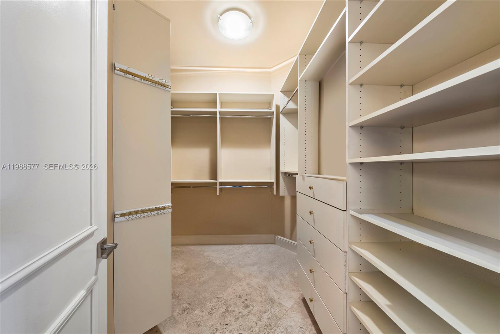 THE GABLES CONDO - Residential